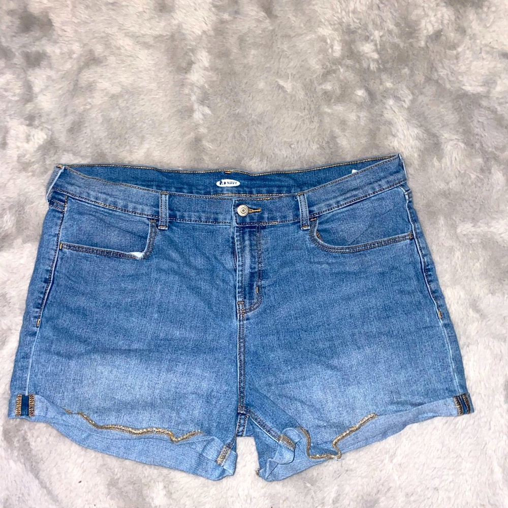 Old Navy jean shorts! Mom fit